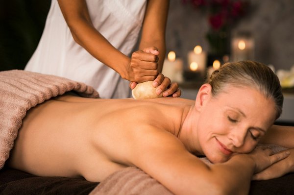 Massages et soins ayurvédiques : renouez avec votre harmonie intérieure